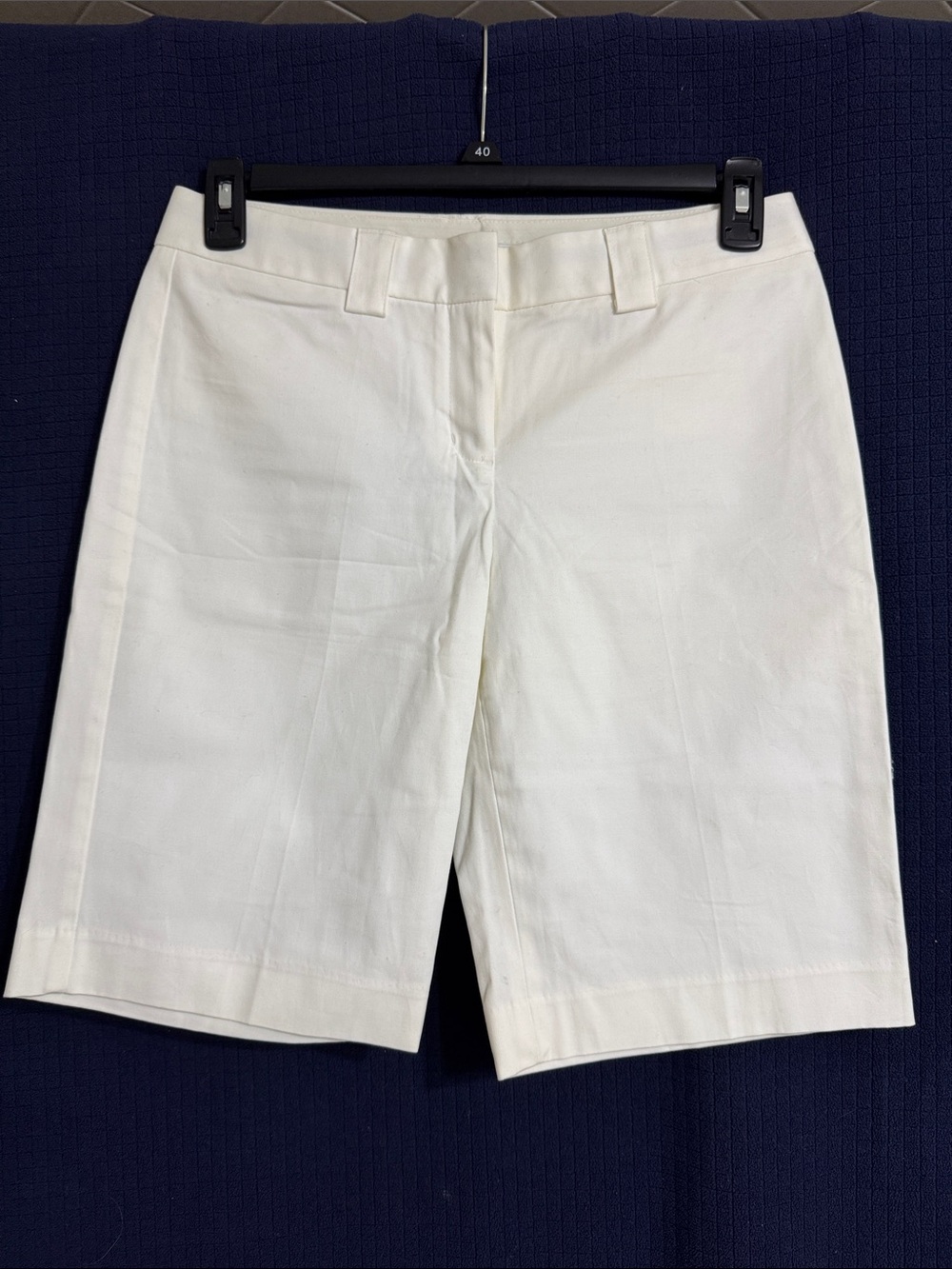 NWOT Express Design Studio Editor cream Bermuda shorts. Size 6